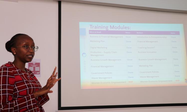 Ms. Catherine Mwangi of Technoserve makes presentation during workshop